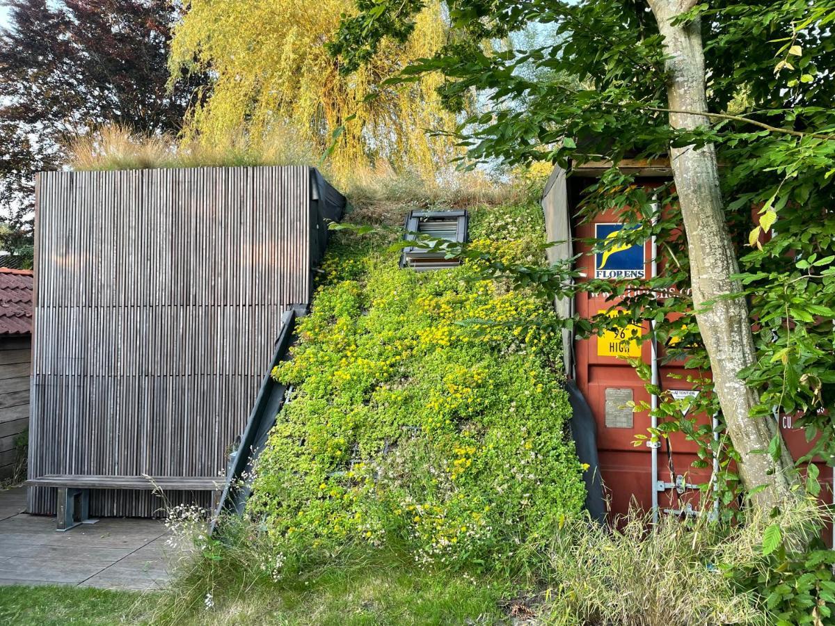 Tiny-House Van Zeecontainers Bij Het Bos Ораньевуд Экстерьер фото